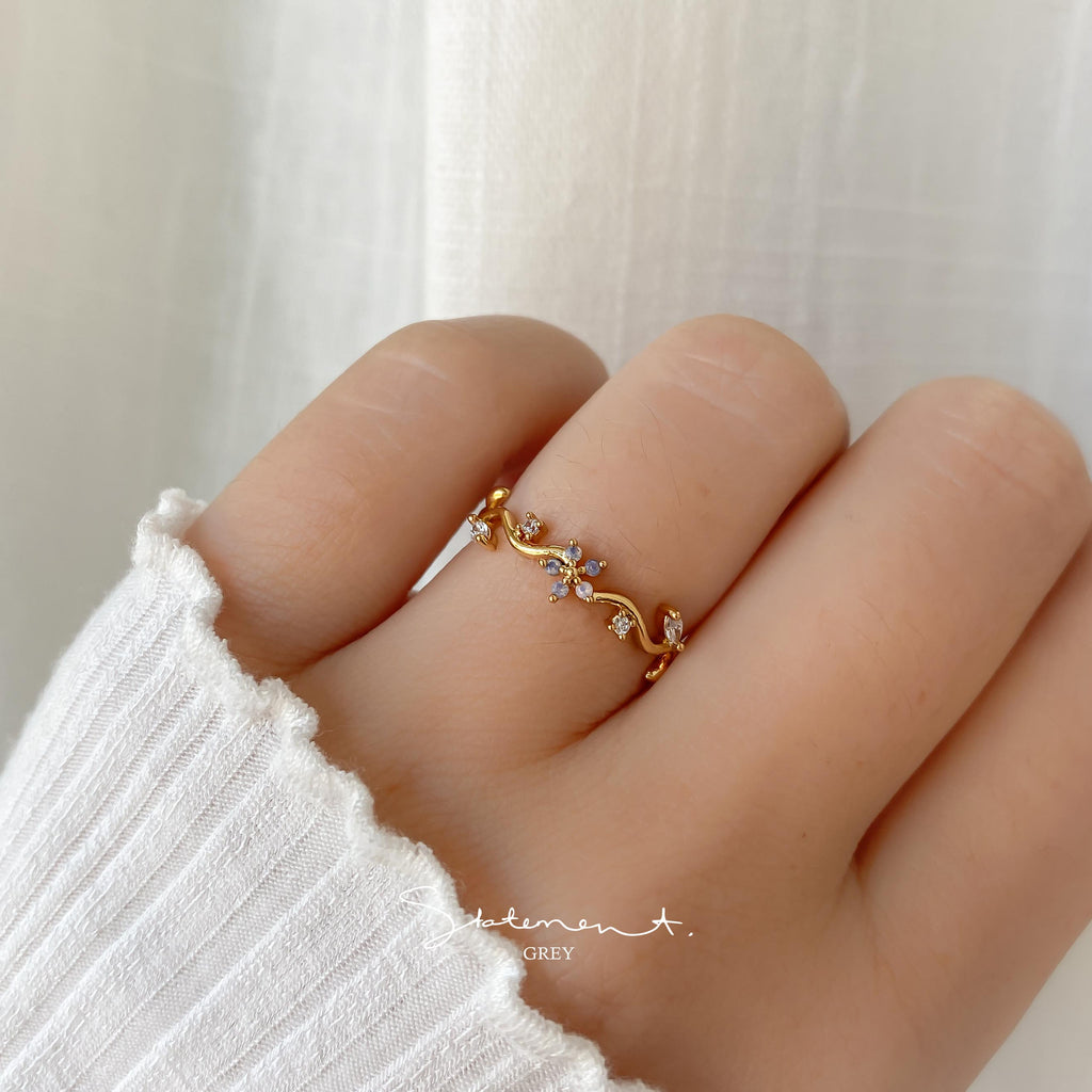 Fiorella Vine Ring