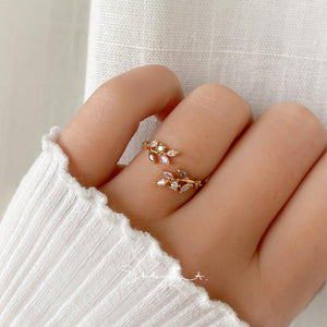 Rosa Leaf Ring