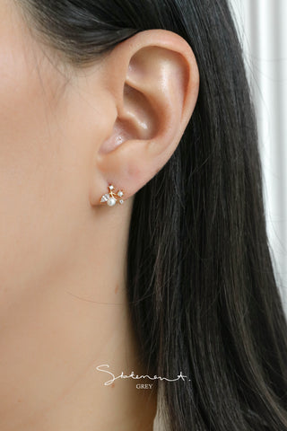 Dewdrop Sprig Pearl Earrings