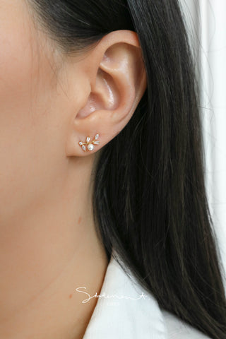Wild Thyme Sprig Pearl Earrings