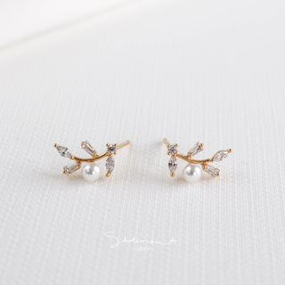 Wild Thyme Sprig Pearl Earrings