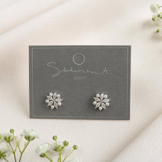 White Glow Petal Pearl Earrings