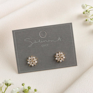 White Glow Petal Pearl Earrings
