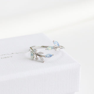 Bleu Leaf Ring