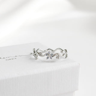 Fiorella Vine Ring