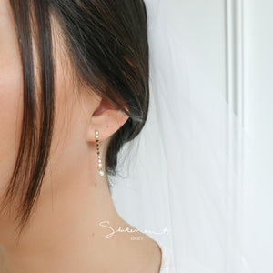 Disk Chain Drop Pearl Earrings