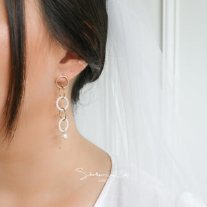 Greta Pearl Hoop Earrings