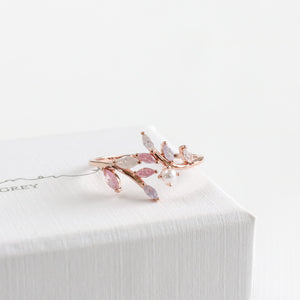 Ballet Pink Pearl Leaf Ring