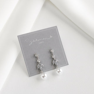 Mariella Crystal Pearl Drop Earrings