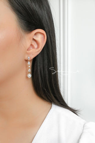 Como Crystal Pearl Drop Earrings