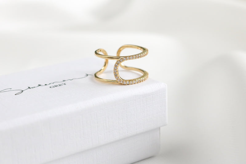 Lena Line Ring