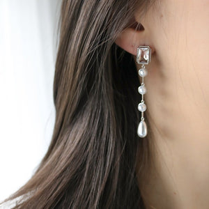 Freesia Earrings